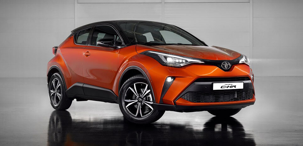 Внешность обновленного купе-кроссовера стала еще более эффектной за счет новой формы переднего бампера, измененных задних фонарей, дополнительного цвета кузова «оранжевый металлик» и новых колесных дисков в двухцветном исполнении.