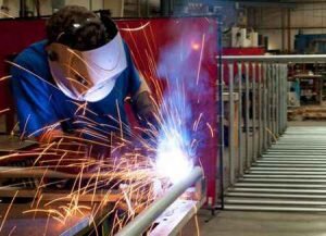 Что такое сварочный пост и из чего он состоит, виды сварочных постов