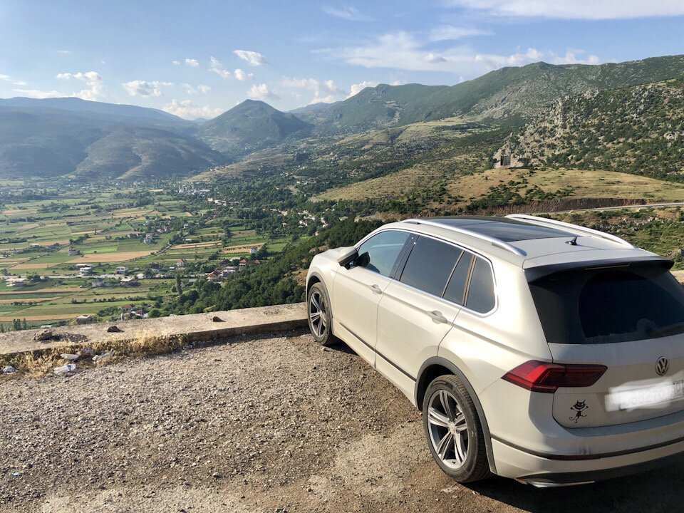 Только что пересекли границу Македонии и Албании