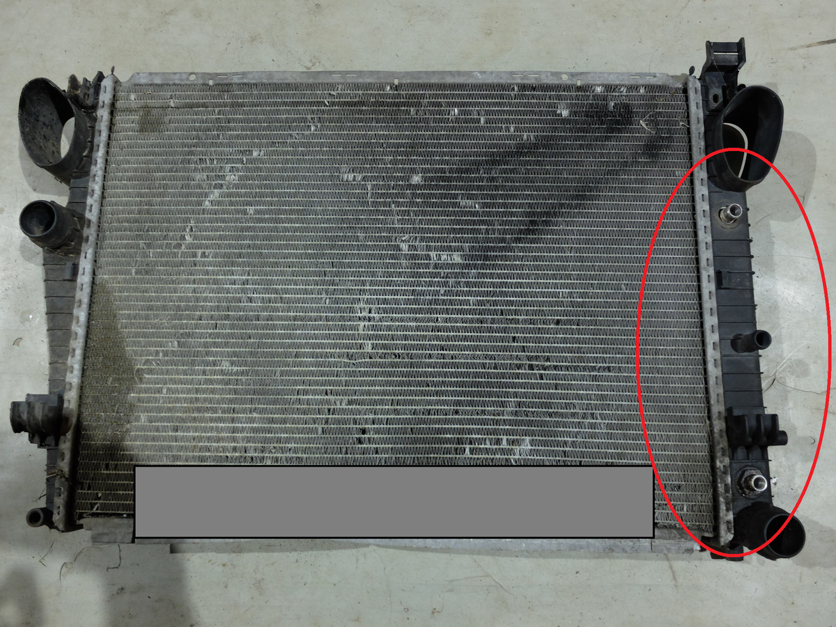 Радиаторная сборка системы охлаждения двигателя и АКПП.