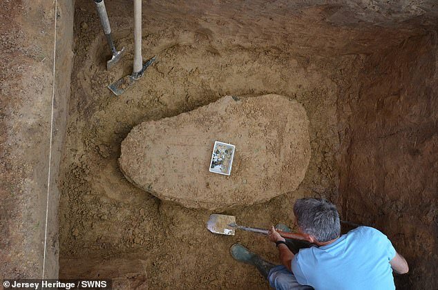 В таком виде нашли клад. Фото dailymail.co.uk 