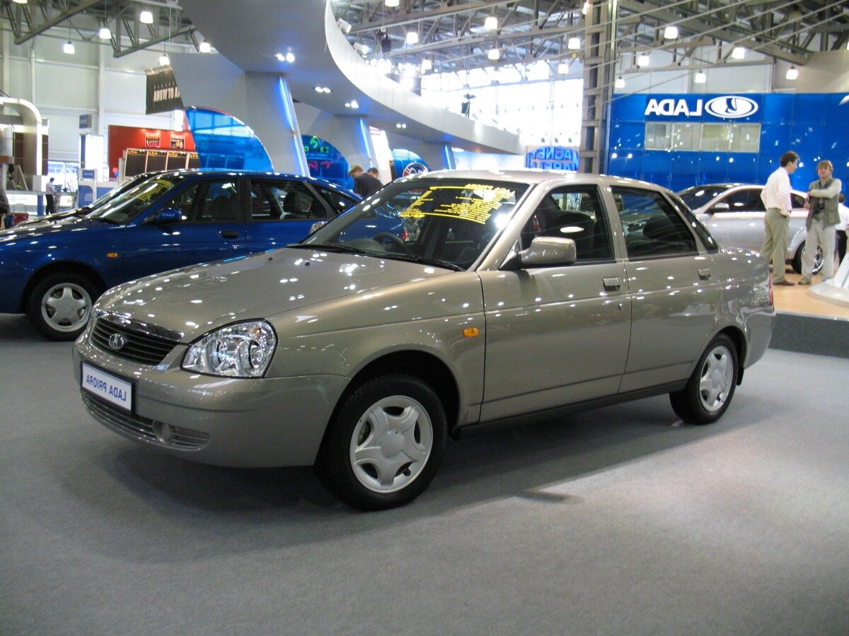 Внешний вид всегда радует глаз, если конечно же следить за автомобилем.