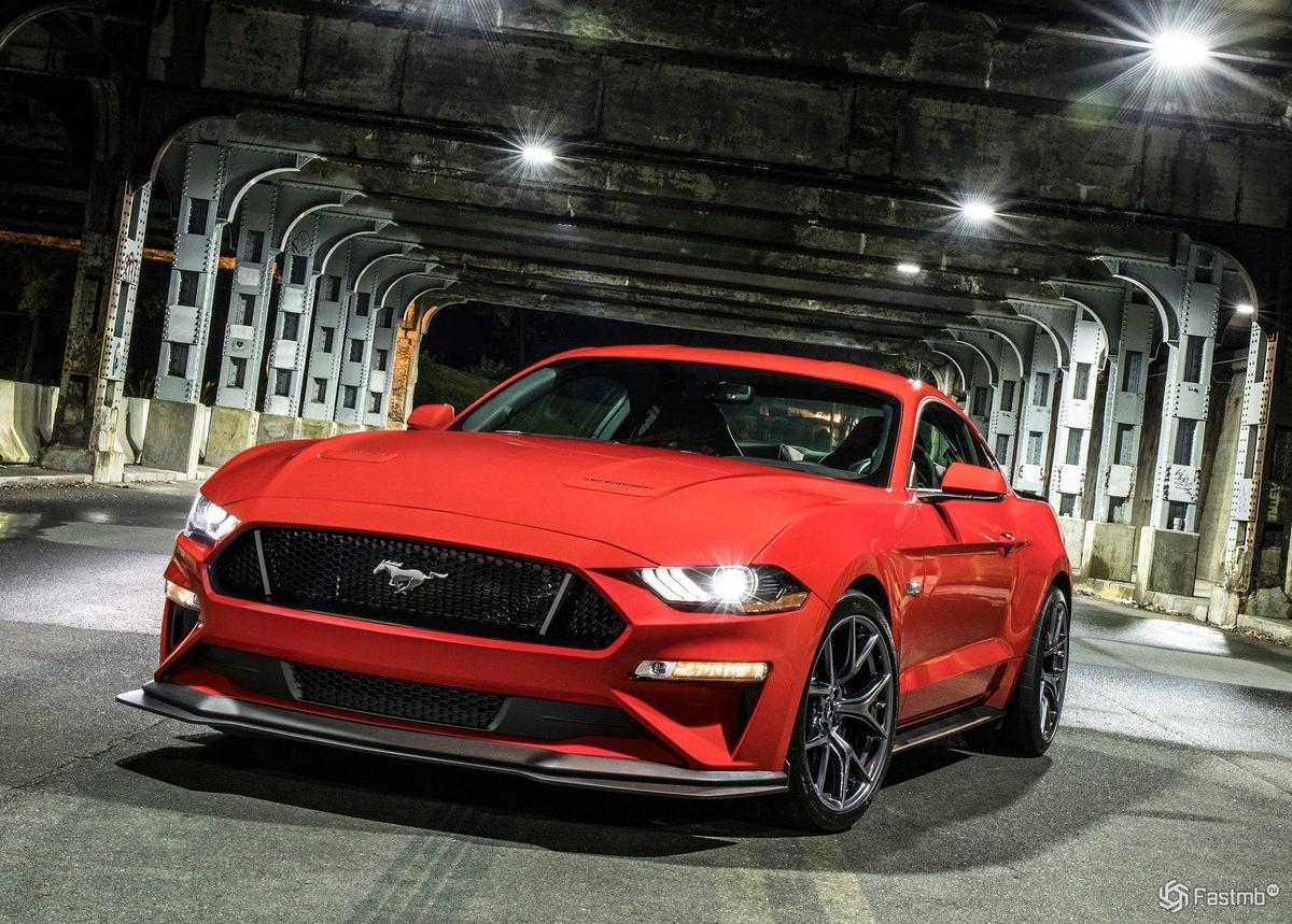 Ford Mustang GT. 2017-2019