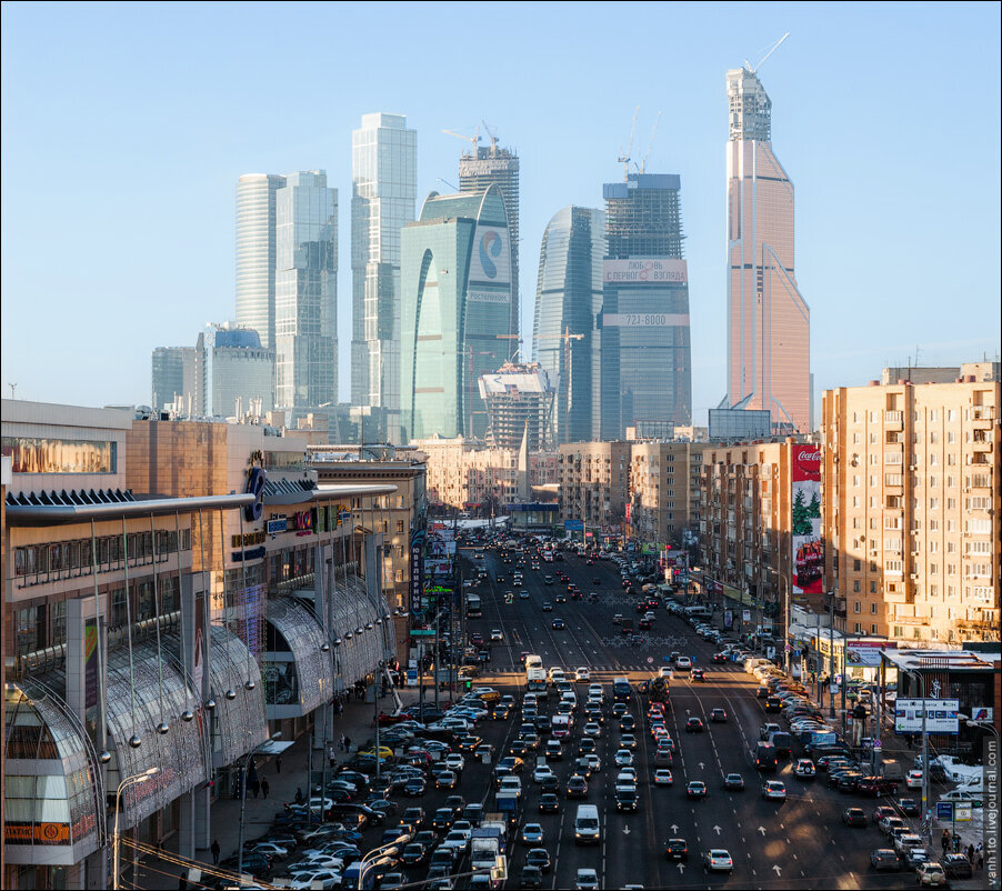 На районе город действия. Киевский вокзал э Сити. Москва Сити 2012 год. Москва Сити улицы. Вид на Москва Сити сткиевской.