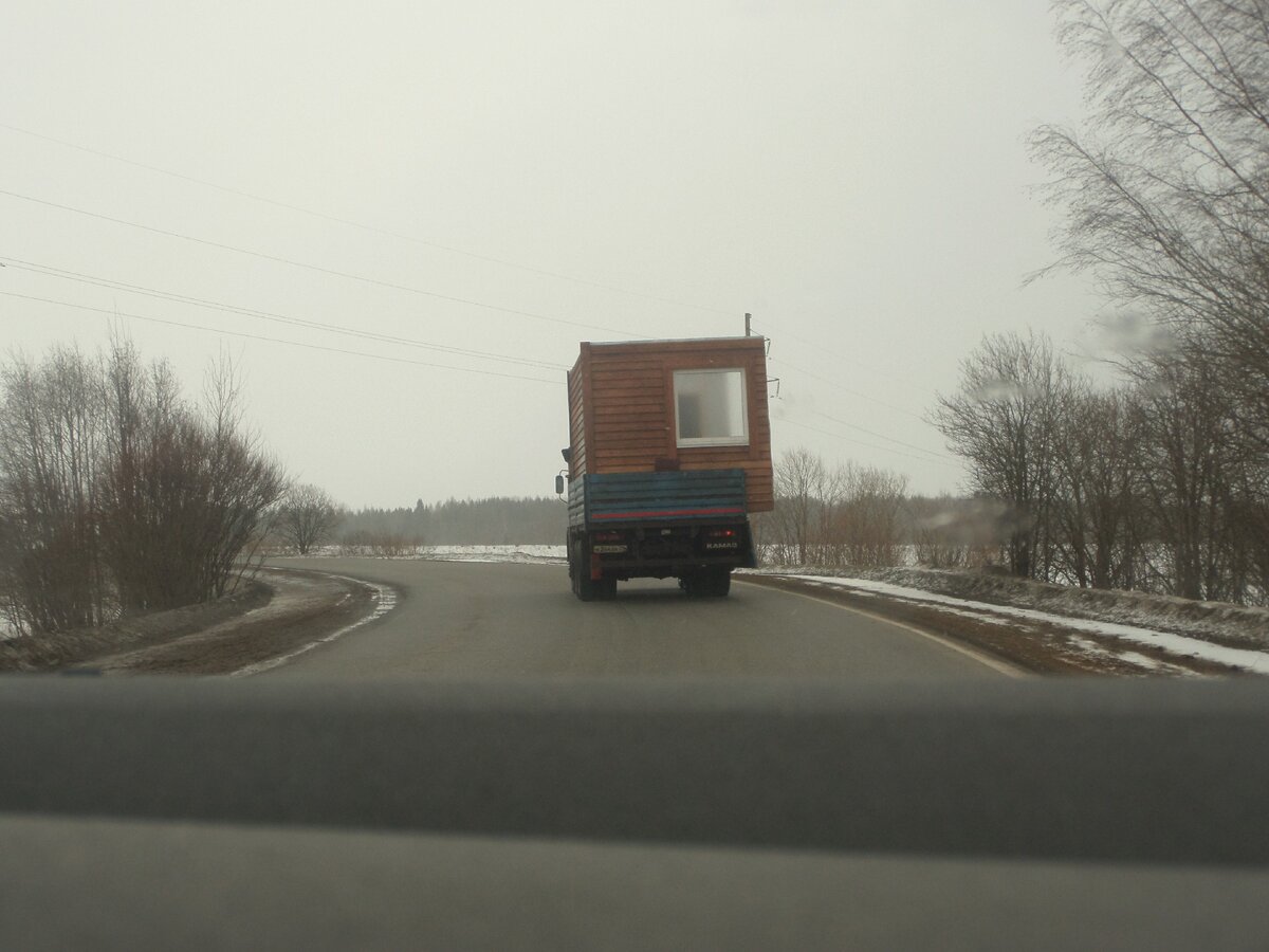 Перевозка половинки стен