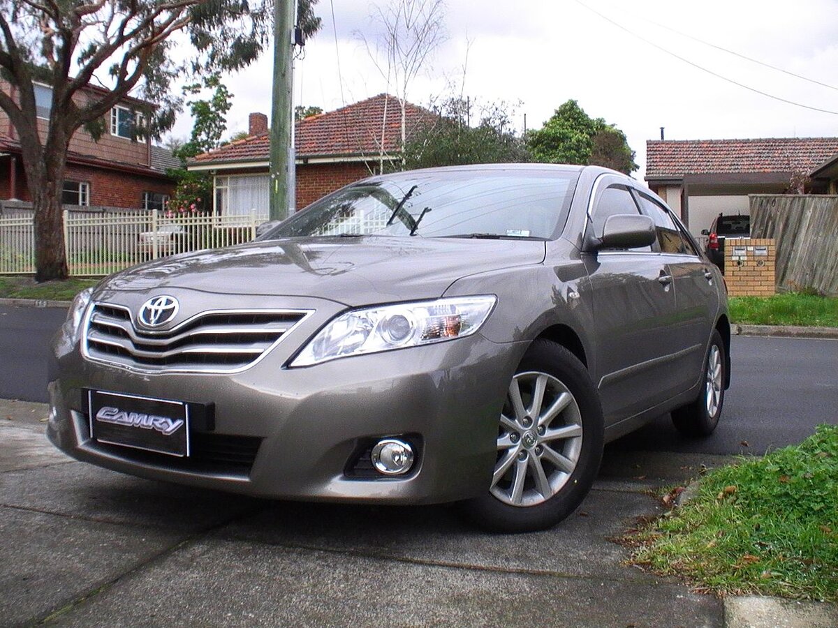 Toyota Camry XV40 (2010)