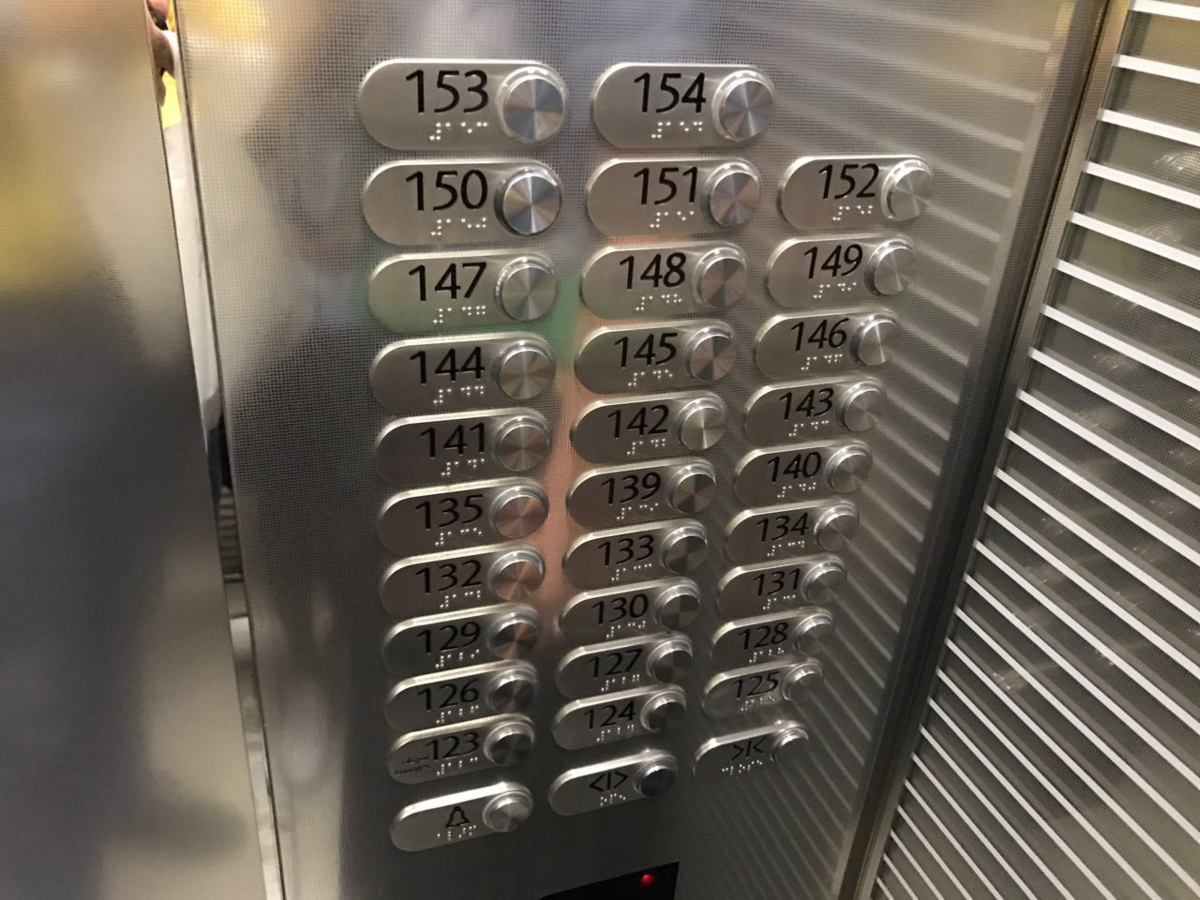 Лифт в бурдж халифа