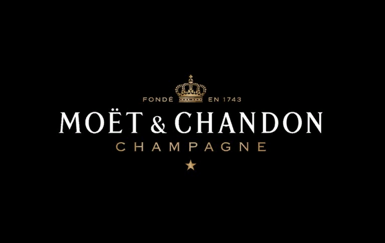 Текст песни moet chandon 5mewmet. Moet логотип. Moët Chandon логотип. Moet Hennessy логотип. Моет эмблема.