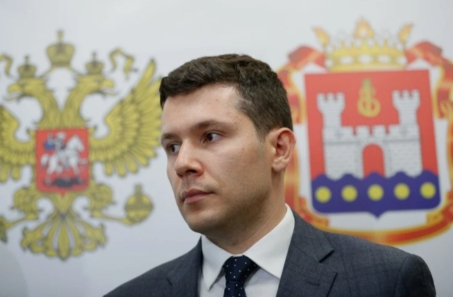 Антон Алиханов. Виталий Невар / Новый Калининград