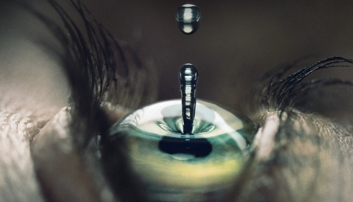 "Падающая вода"