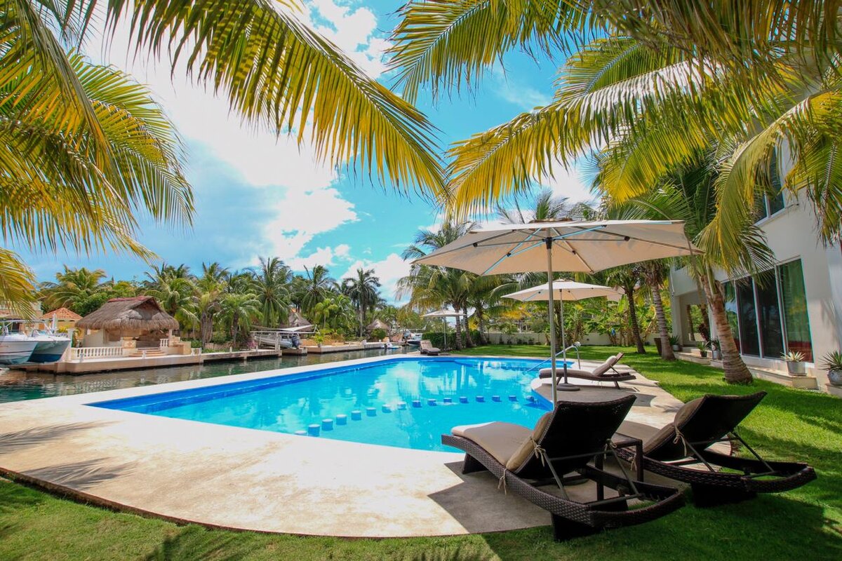 Квартира с тремя спальнями на марине в Пуэрто Авентурас