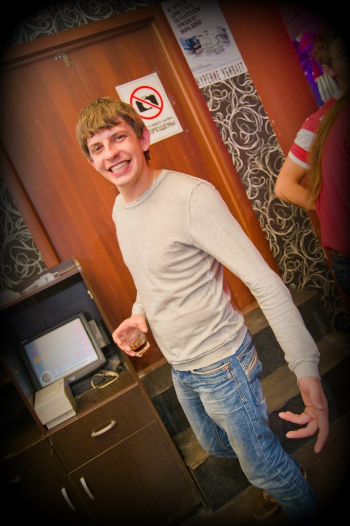 2011 год.
Фотографий с описываемого периода почти нет, потому просто фото +/- из тех времен. 