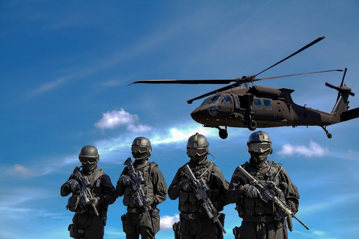 https://pixabay.com/photos/dangerous-police-helicopter-1282330/