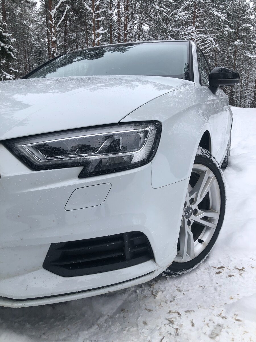 Press F to pay respect! — Audi A3 Sportback (8VA), 1,8 л, 2013