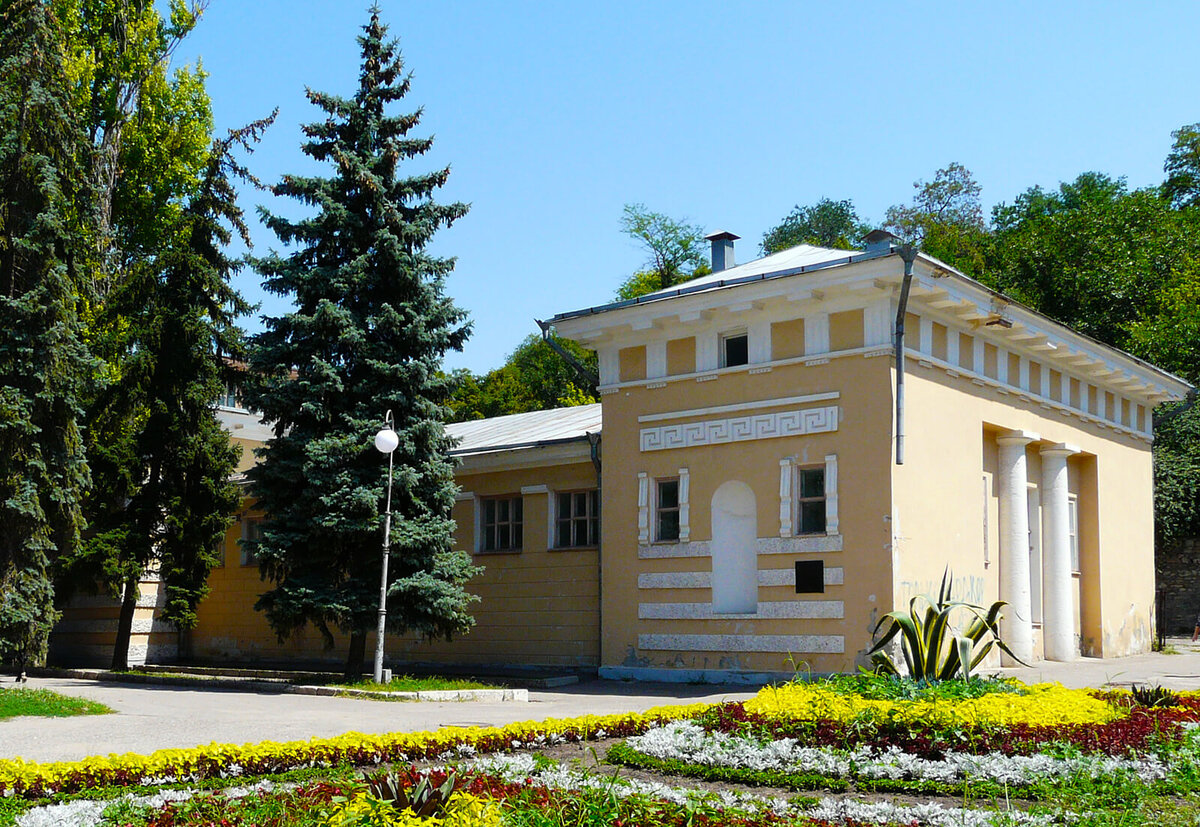 Николаевские (Лермонтовские) ванны. Пятигорск. Источник: staff-online.ru