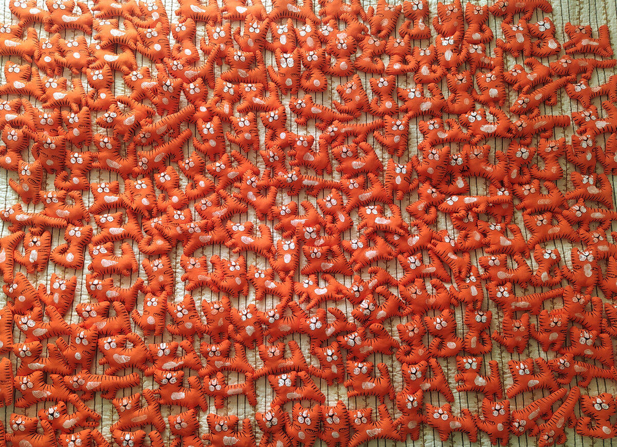 На фото влезли не все))) там что-то внизу еще