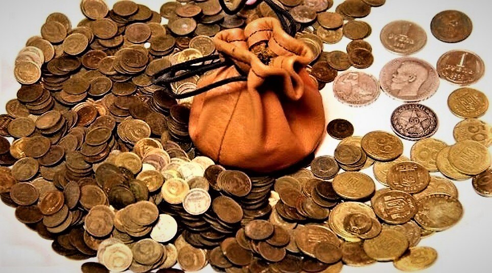 И не успеем заметить как подкрадется очередной Новый год! На дворе нестандартное финансовое время, а при таких обстоятельствах сила примет на приумножение денег не повредит никому.