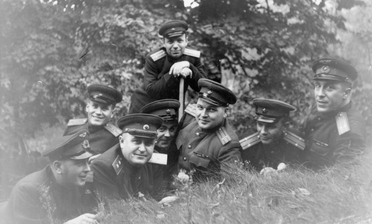 Нквд документальные. Военная контрразведка СМЕРШ. СМЕРШ 1945. Отряд СМЕРШ. Офицер контрразведки СМЕРШ.