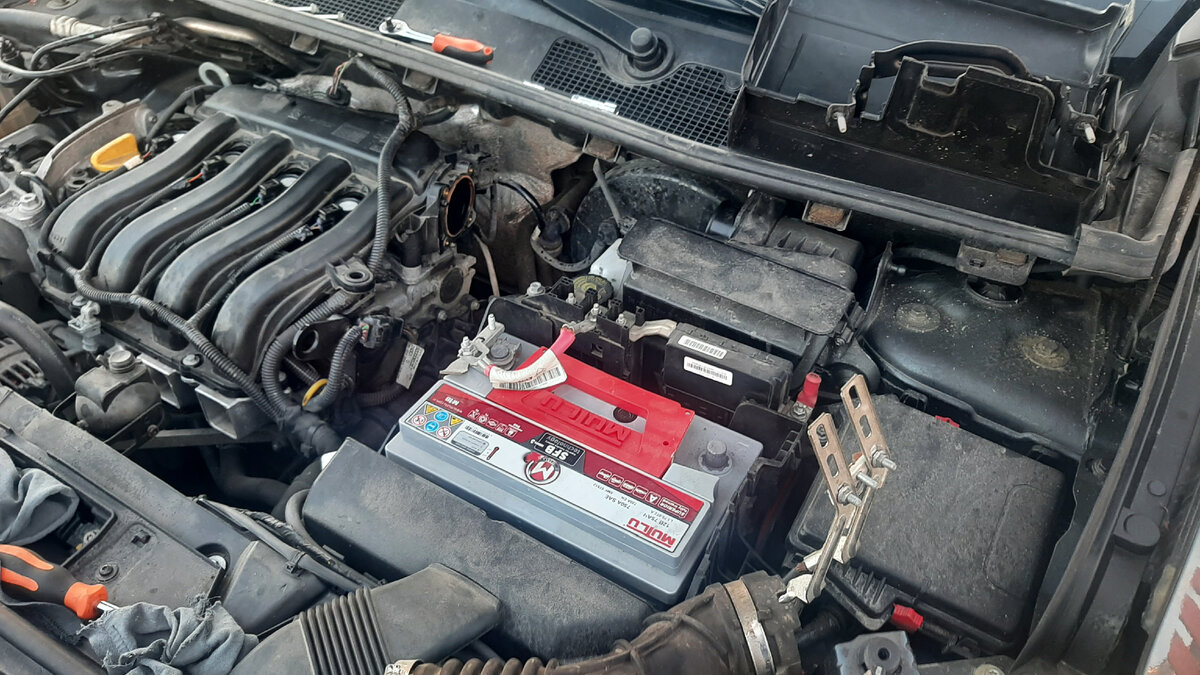 Sredozemno more sluha dizalica batterie laguna 2 1.8 16v Šiling Pasti oduzimanje