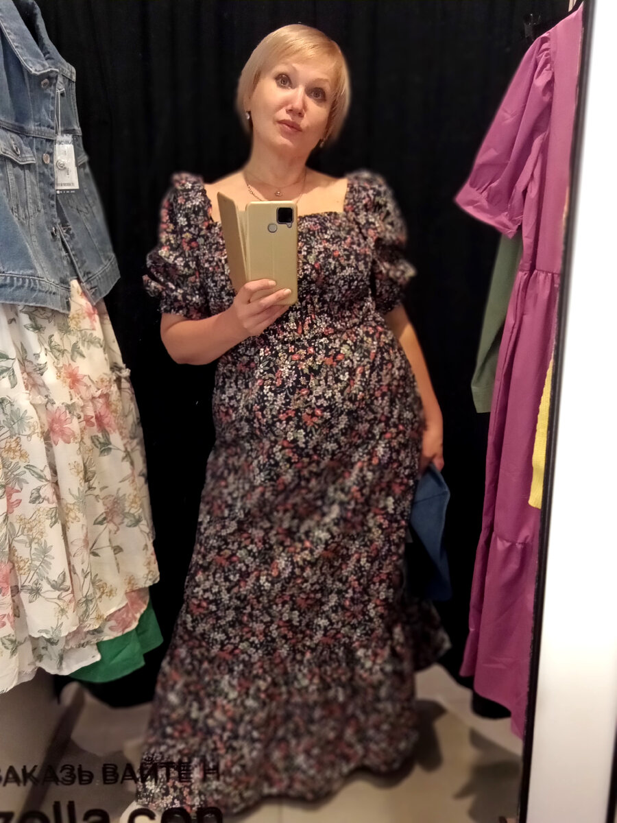 Платье 2500, шляпа 900