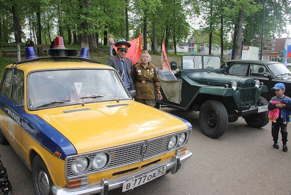 Галерея - стрелка вправо.