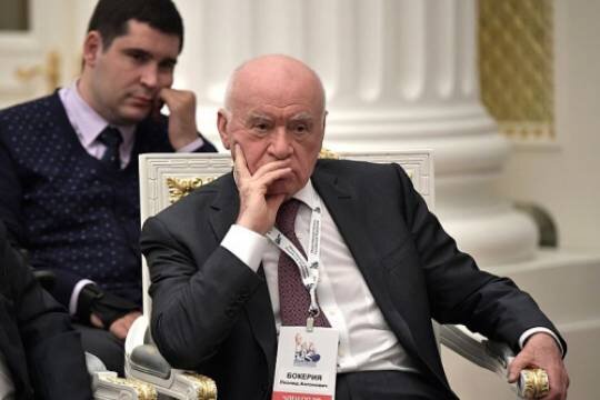    В НМИЦ имени Бакулева опровергли информацию об отстранении Лео Бокерии от должности завотделения хирургии