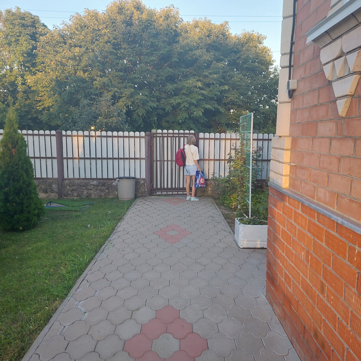 Бегом из дома😁