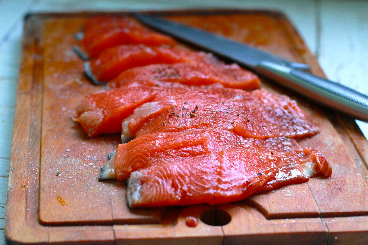 Не могу не показать вам роскошного лосося от Елены Некрасовой: https://t.me/urbanistka_vl