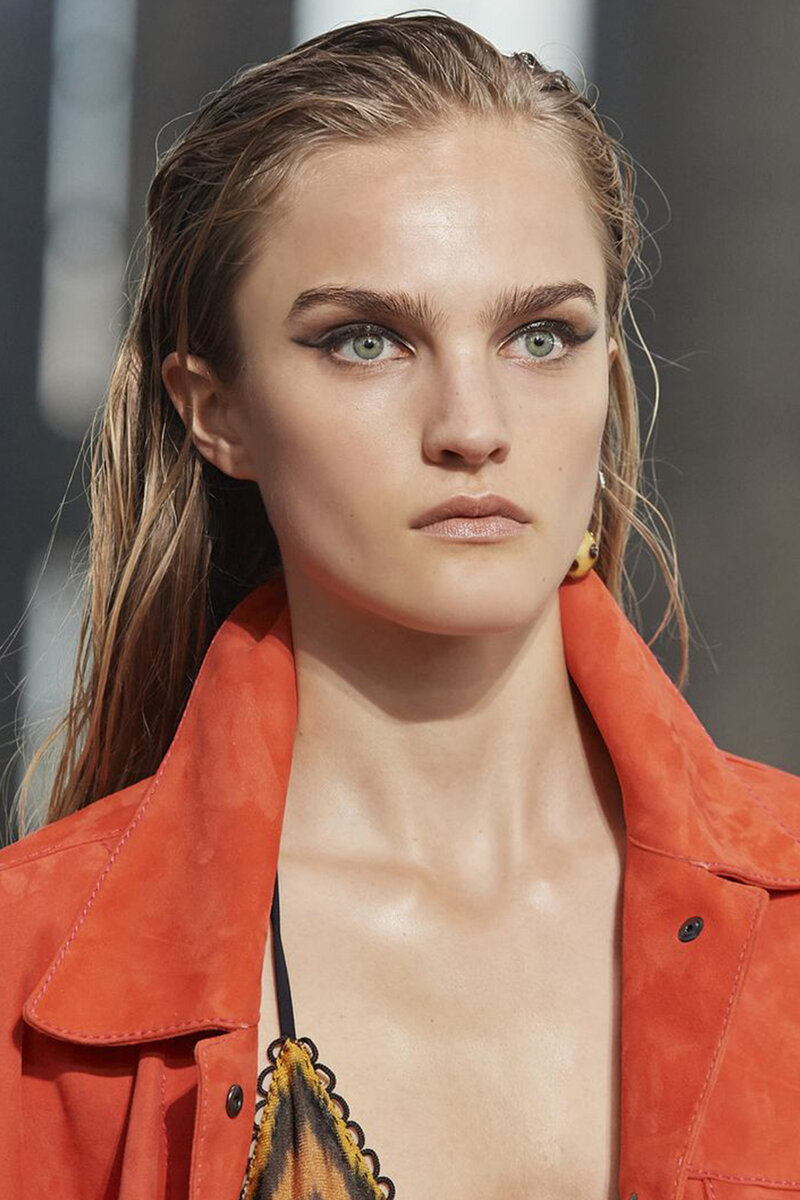     Показ Missoni весна-лето 2022