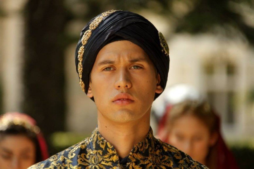 Шехзаде Мурад в сериале " Великолепный век".