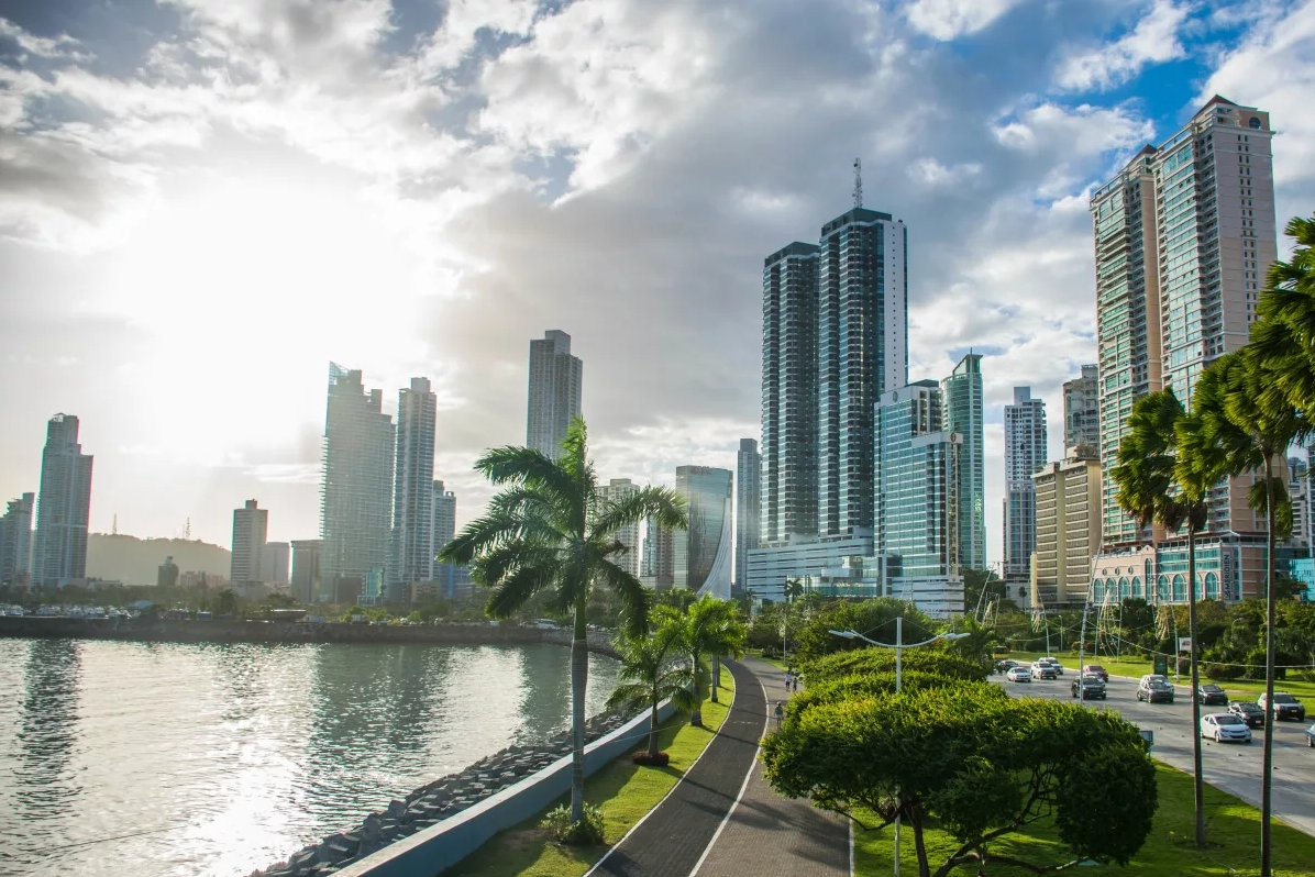 Panama city. Панама-Сити Панама. Панама столица панамы. Панама Сити столица. Набережная Авенида Бальбоа Панама.