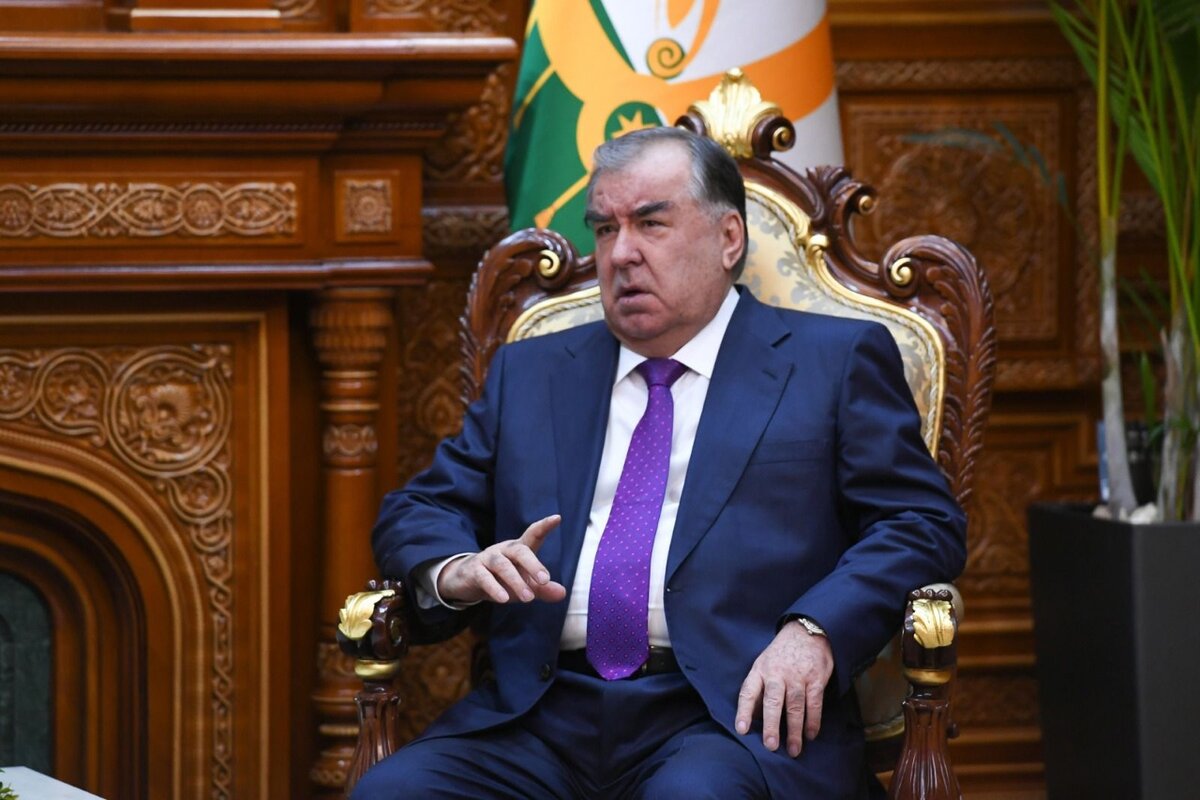 Заявление президента таджикистана. Эмомали Рахмон. Эмомали Рахмон 2023. Карол Таджикистана Эмомали Рахман.