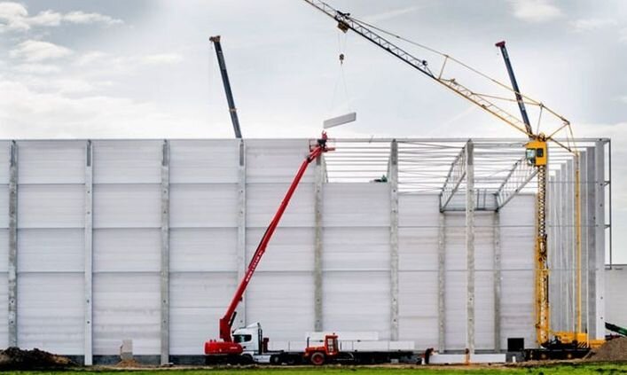 В Германии если и строят из газобетона, то исключительно в промышленности, и только из тонких панелей на каркасе