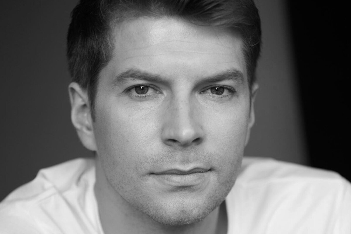     Погиб в 35 лет актер сериала «Нюхач» Алексей Хильский