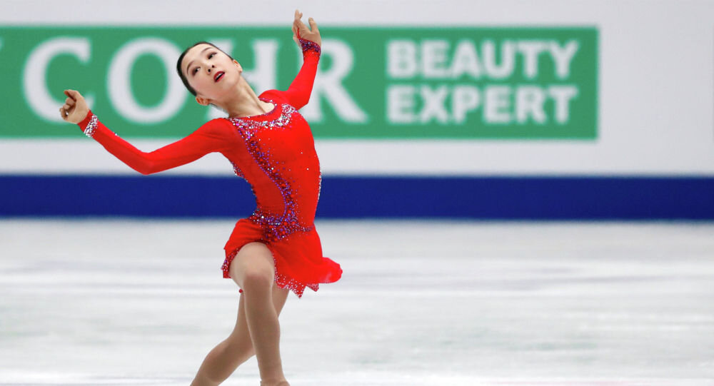 Элизабет Турсынбаева - одна из двух на данный момент взрослых исполнительниц четверного сальхова.