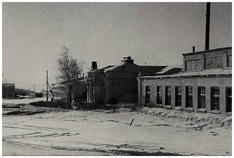 Заброшенная медсанчасть 89-го военного завода в бывшей церкви 1905 г. Сибирского стрелкового полка