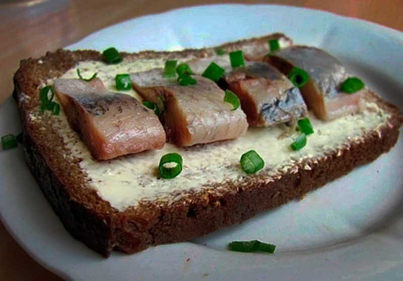 Бутерброд с селедочкой