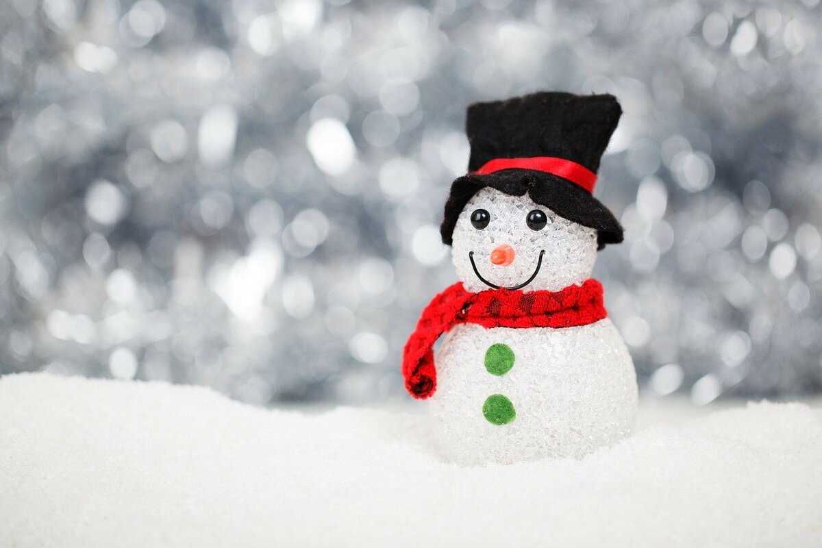  Пора учить стишки для Дедушки Мороза. Дополняйте своими любимыми в комментариях.
⠀
❄️❄️❄️
⠀
Новый год уже в пути,
Дедушка  нас угости,
Фруктами, конфетами,
Добрыми советами!