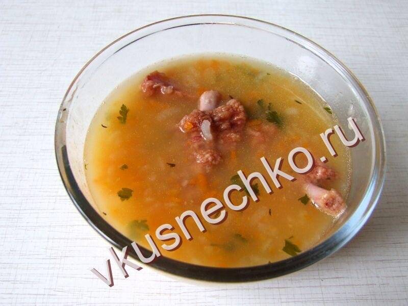 Как приготовить Гороховый суп с копченостями ребрышками и картошкой в кастрюле рецепт пошагово