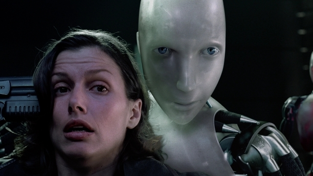 Кадр из фильма «Я, Робот» (реж. Алекс Пройас, 2004)