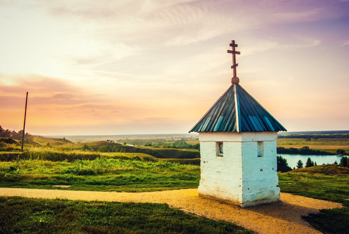 Крохотная часовня в селе Константиново