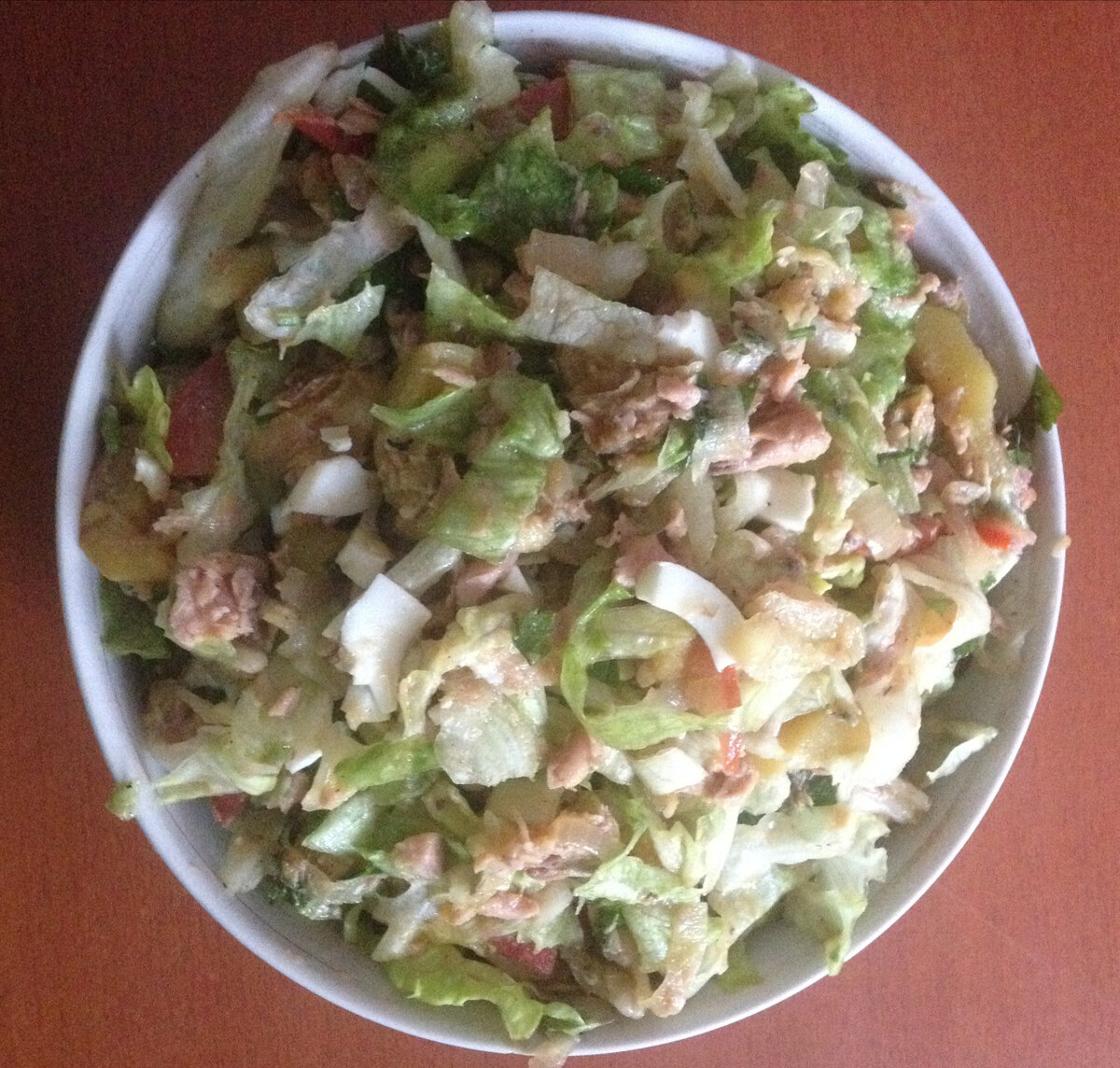 Салат с консервированным тунцом  