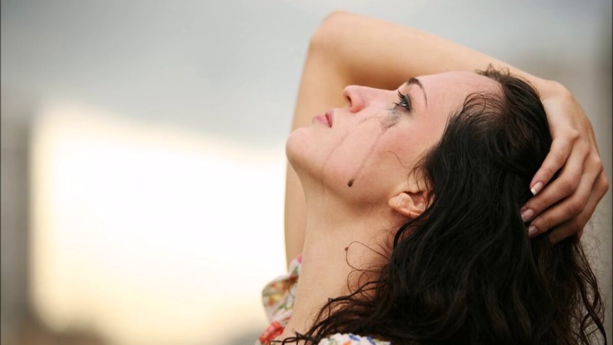 К чему снится прощение. Крепкие дружеские объятия. К чему снятся враги во сне. Разговоры во сне. Храп.