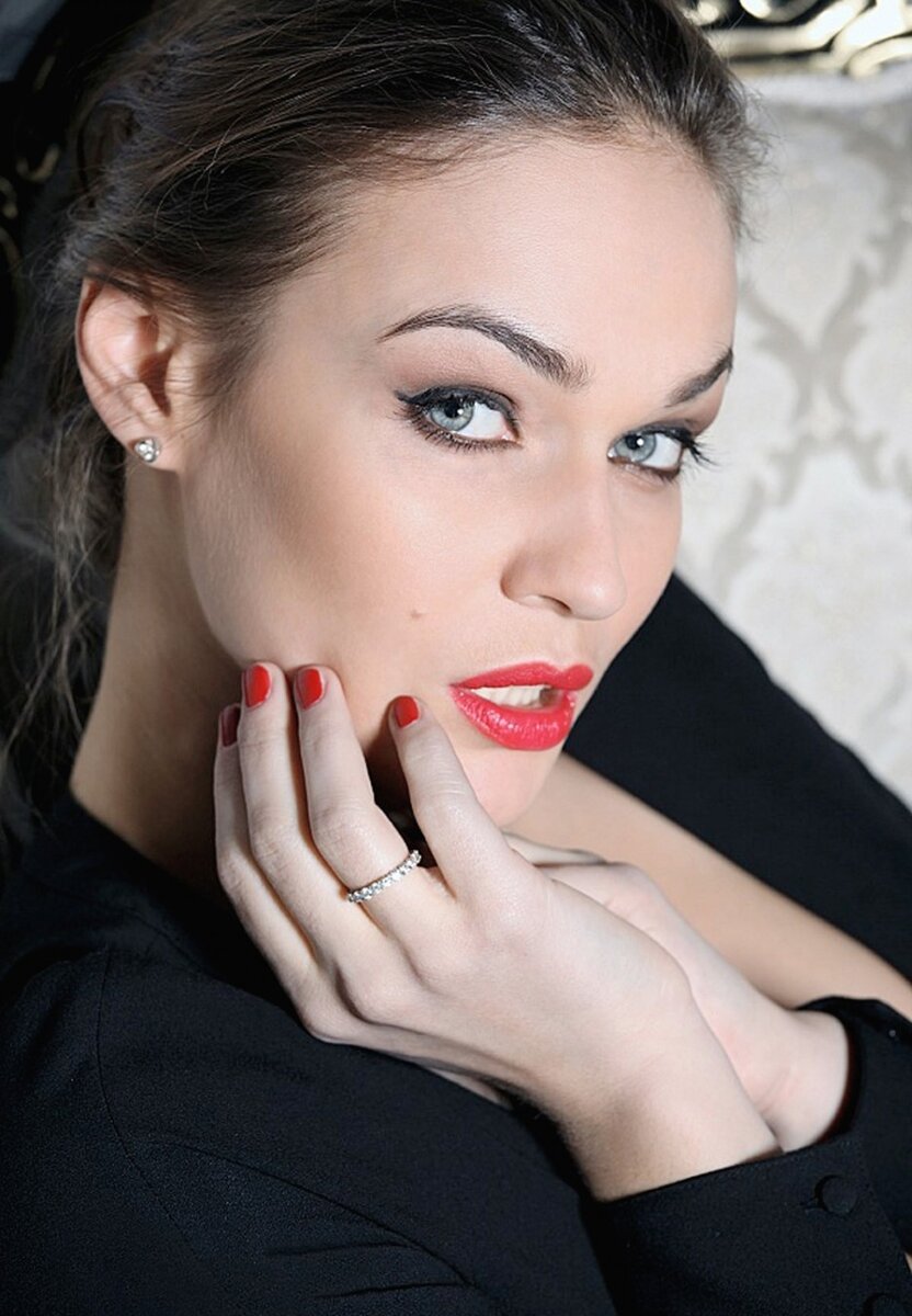 Алёна Водонаева