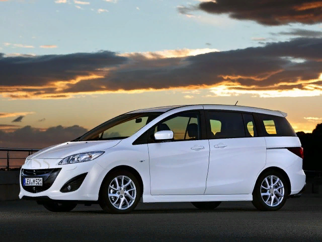Mazda 5. Фотография взята с сервиса Яндекс Картинки 