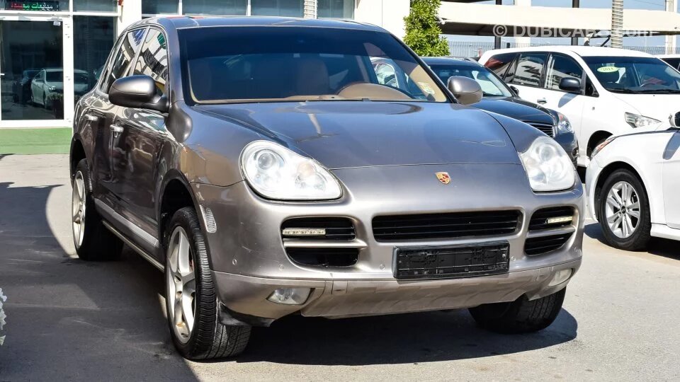                                 Porsche Cayenne S                                                           