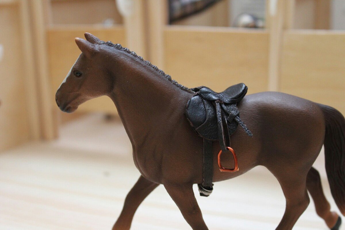Конюшня деревянная (стойло) для лошадей