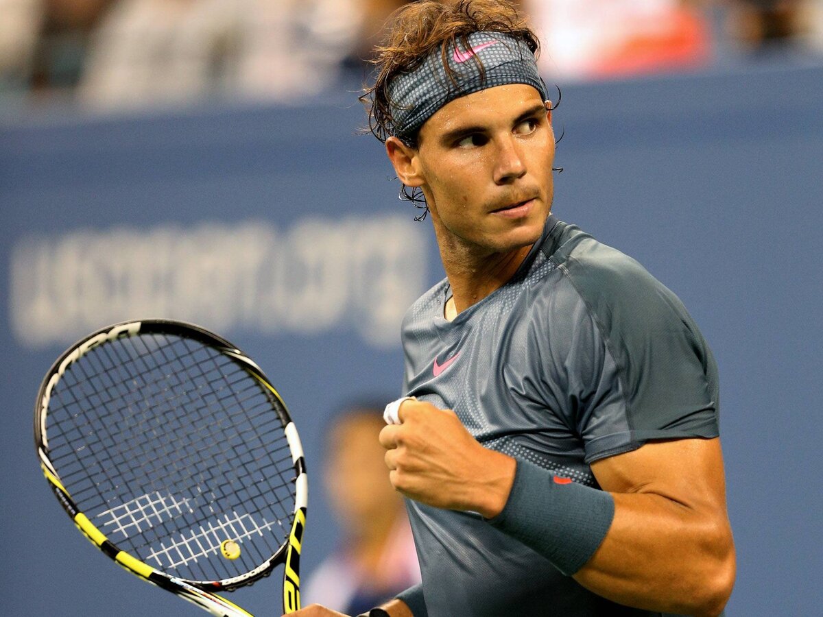 Рафаэль Надаль (источник фото: https://sport.informator.press/nadal-rasskazal-kak-otnosytsia-k-sopernychestvu-s-federerom/) 