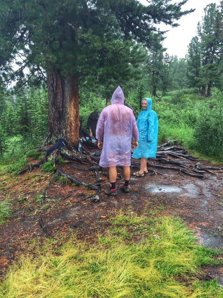 Попытки разжечь костёр.