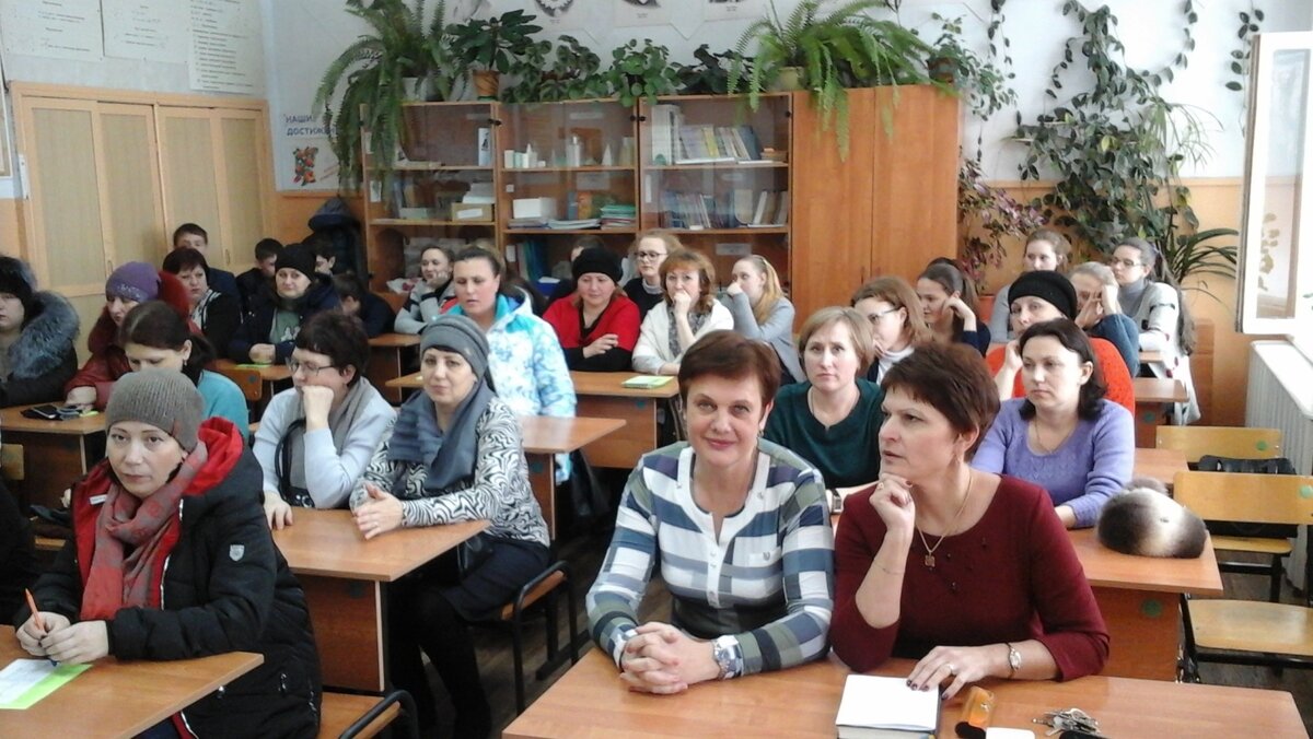 Первое собрание в 8 классе. Родительское собрание в школе. Родители на собрании в школе. На собрании будем. Фото родительского собрания в школе.